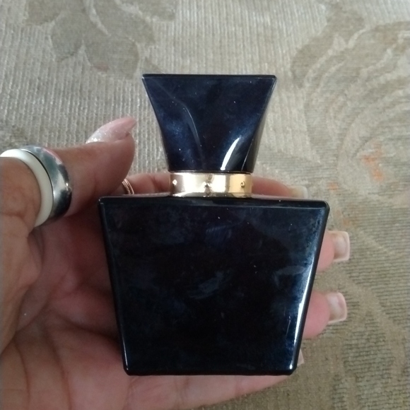 Bottle of guess perfume - Picture 2 of 4